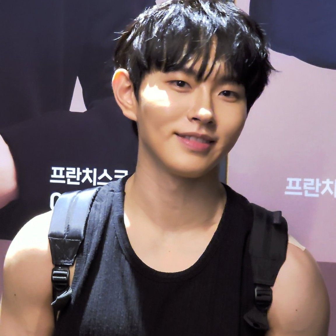Recent activity shot of Lee Byeongchan
