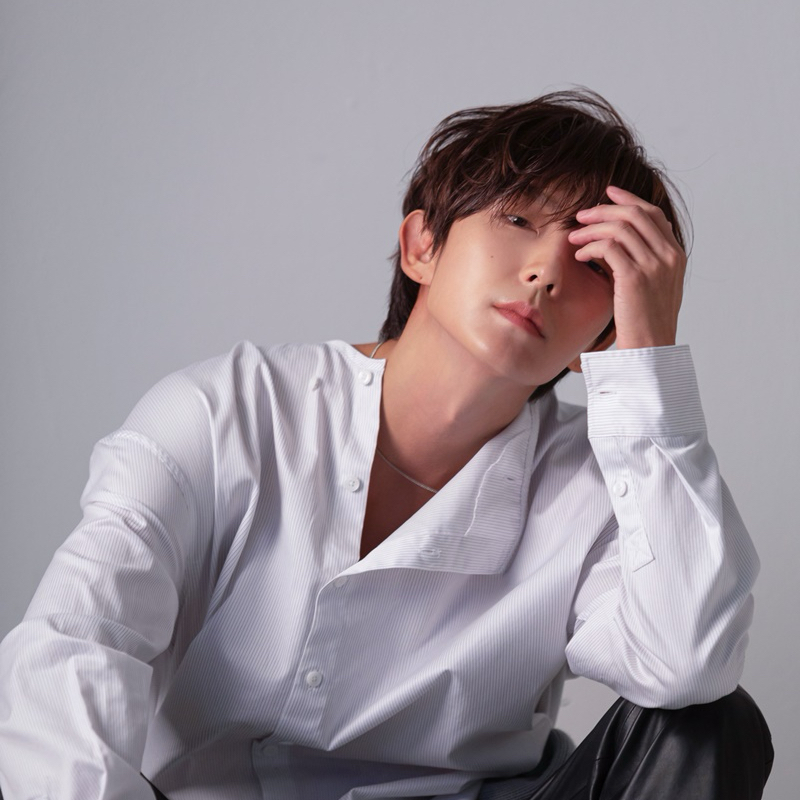 Foto terbaru dari Lee Joongi