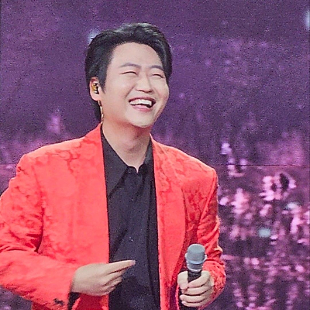 A moment captured by a fan of Min Soohyun