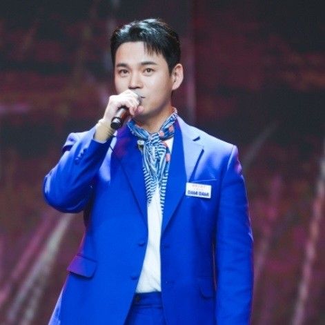 Behind-the-scenes cut of Lee Jung