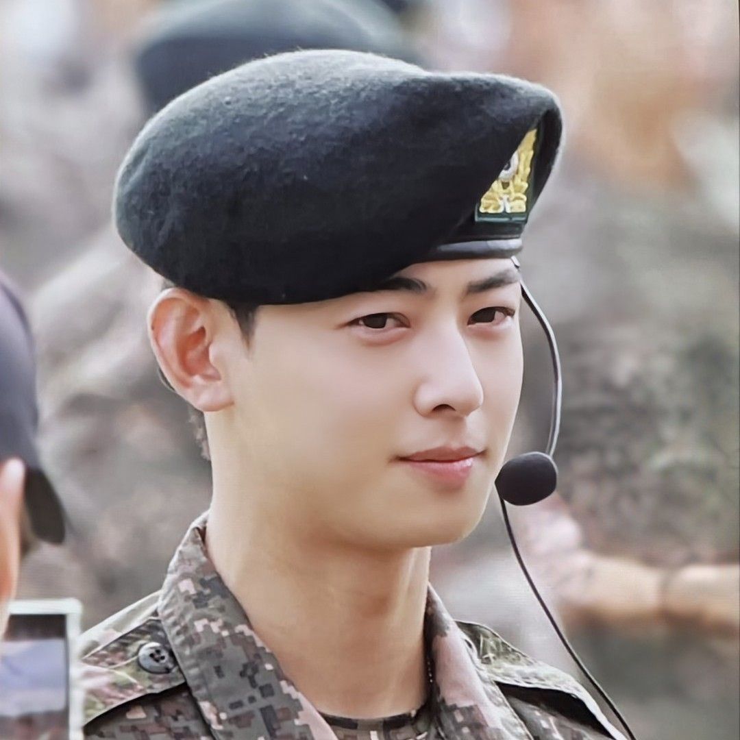 Latest photo of Cha Eunwoo