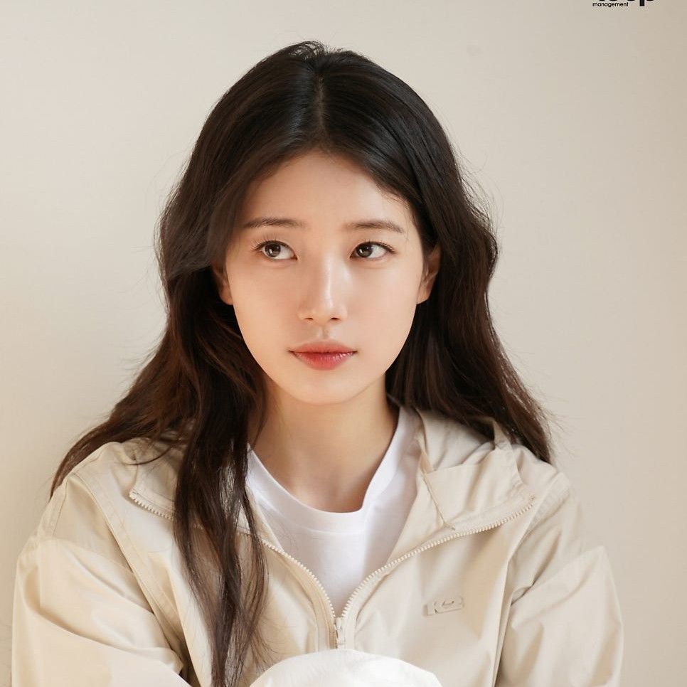 Latest photo of Bae Suzy