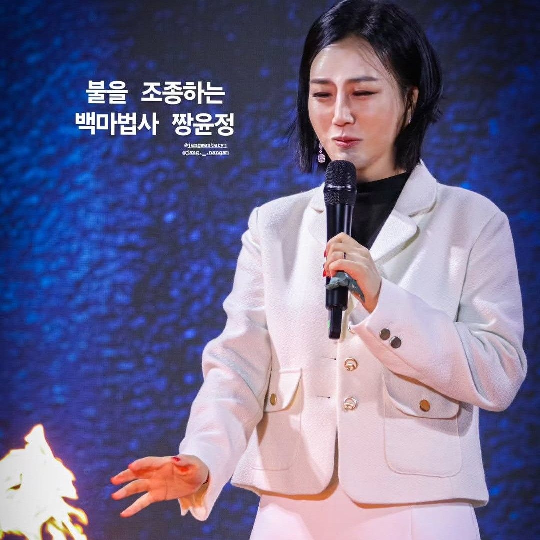 Behind-the-scenes cut of Jang Yoonjeong