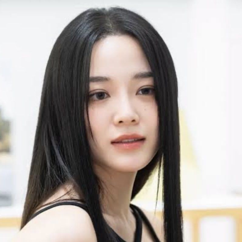 Latest photo of Kim Sejeong