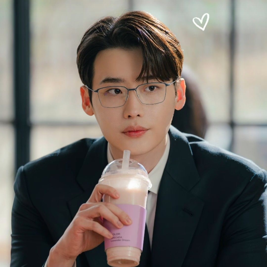 Behind-the-scenes cut of Lee Jongsuk
