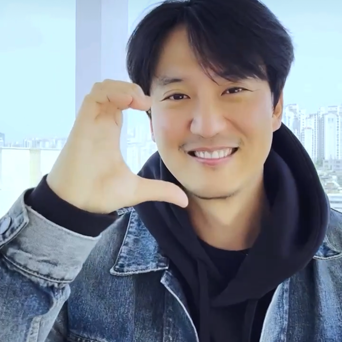 Recent activity shot of Kim Namgil