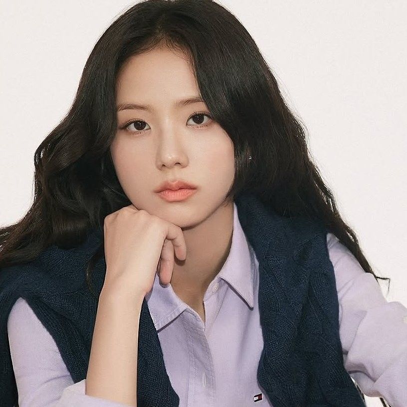 Recent activity shot of Jisoo (1995)