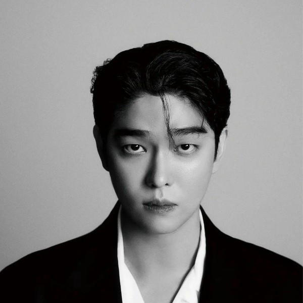 Today’s standout profile photo of Yoon Kyunsang on Choeaedol Celeb