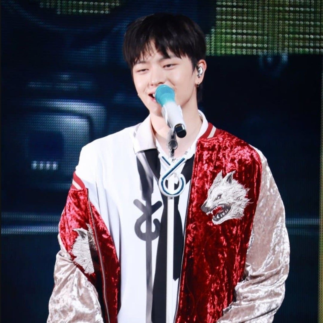 Behind-the-scenes cut of Yook Sungjae