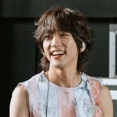 Behind-the-scenes cut of Lee Seungyoon