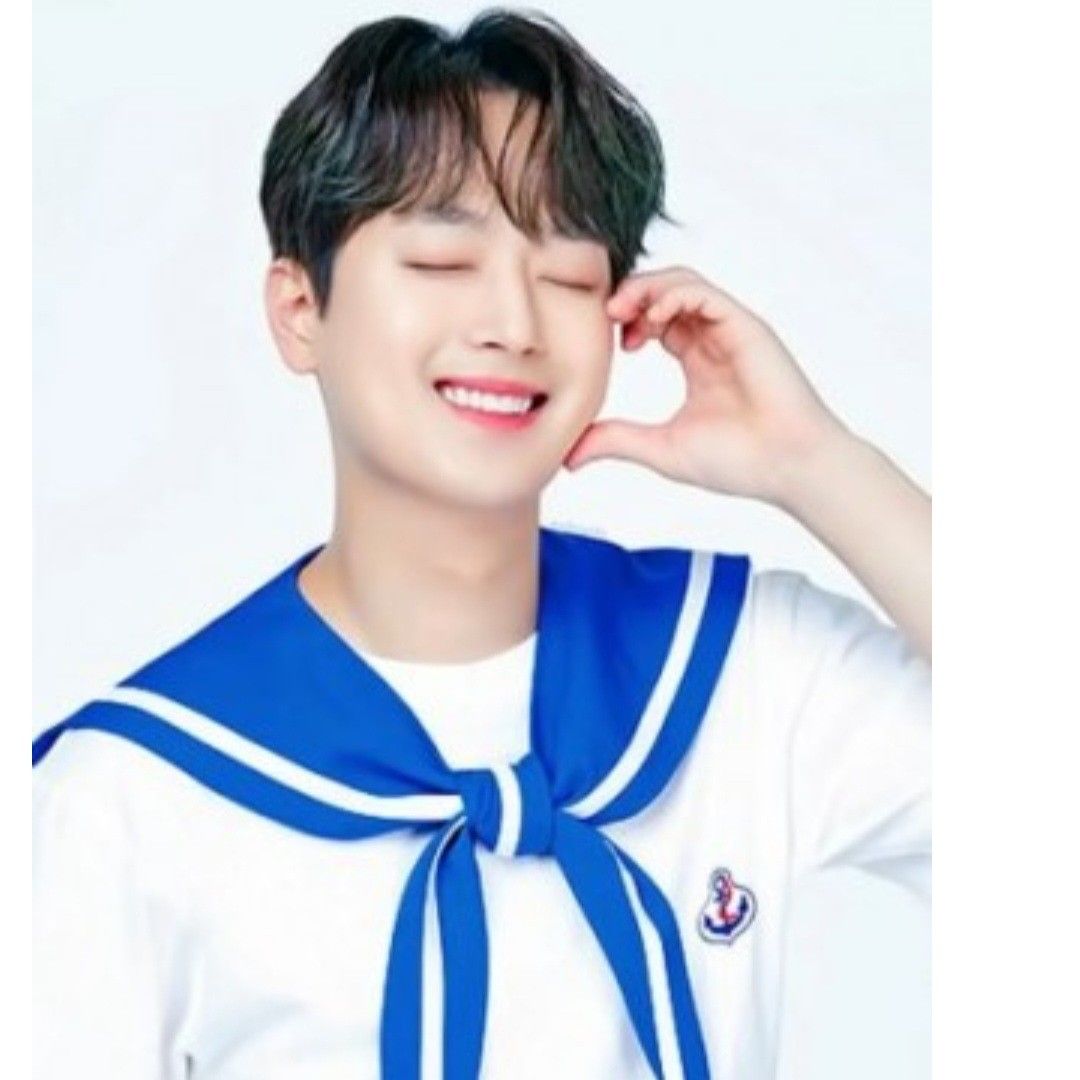 A moment captured by a fan of Lee Chanwon