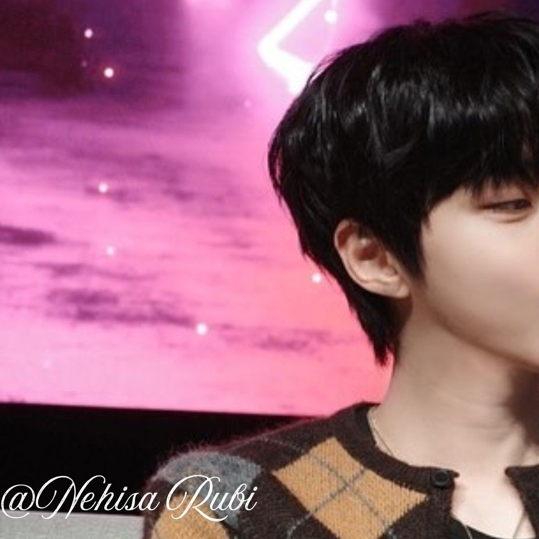 A moment captured by a fan of Hwang Inyoup