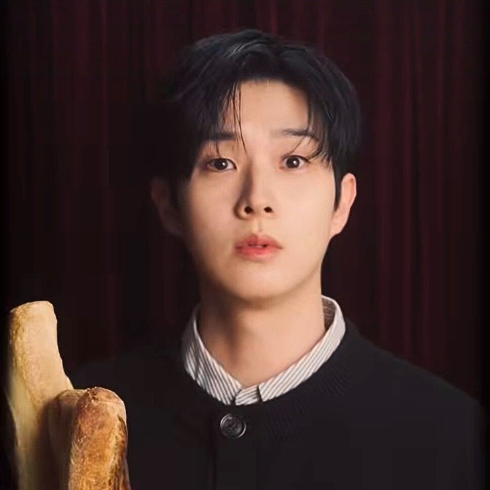 Recent activity shot of Choi Wooshik