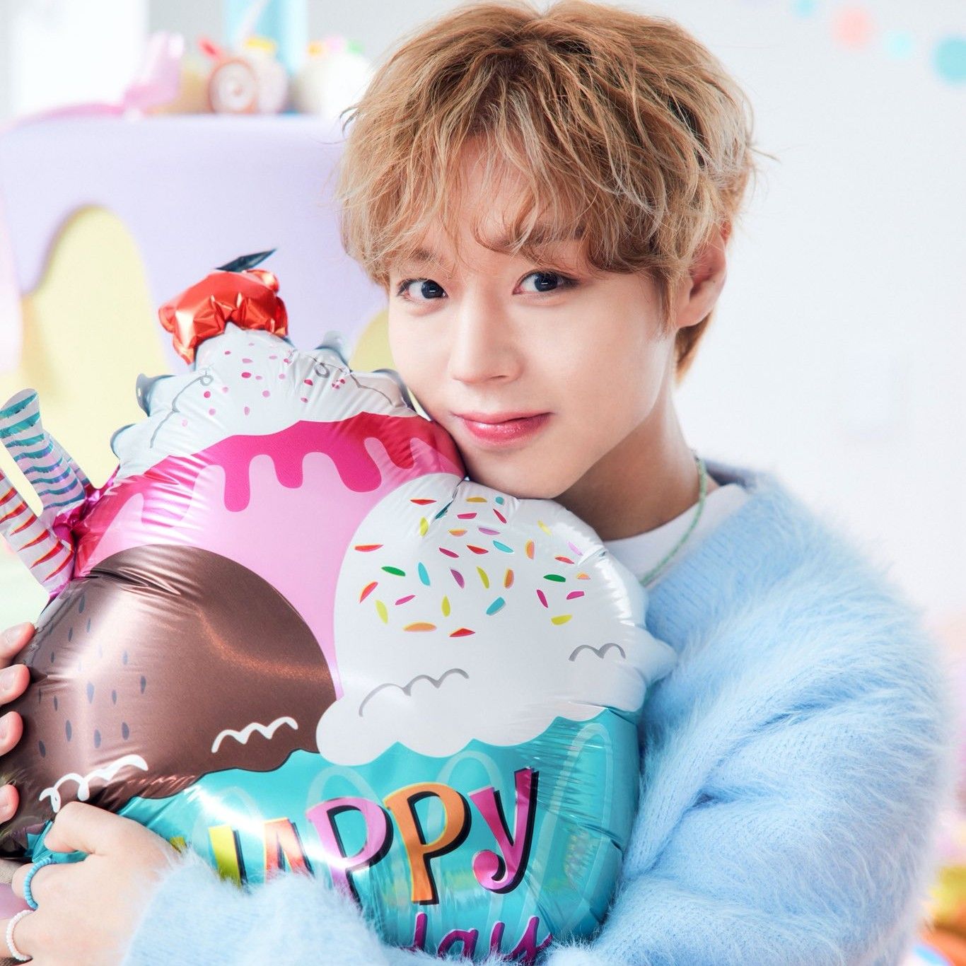 A moment captured by a fan of Park Jihoon