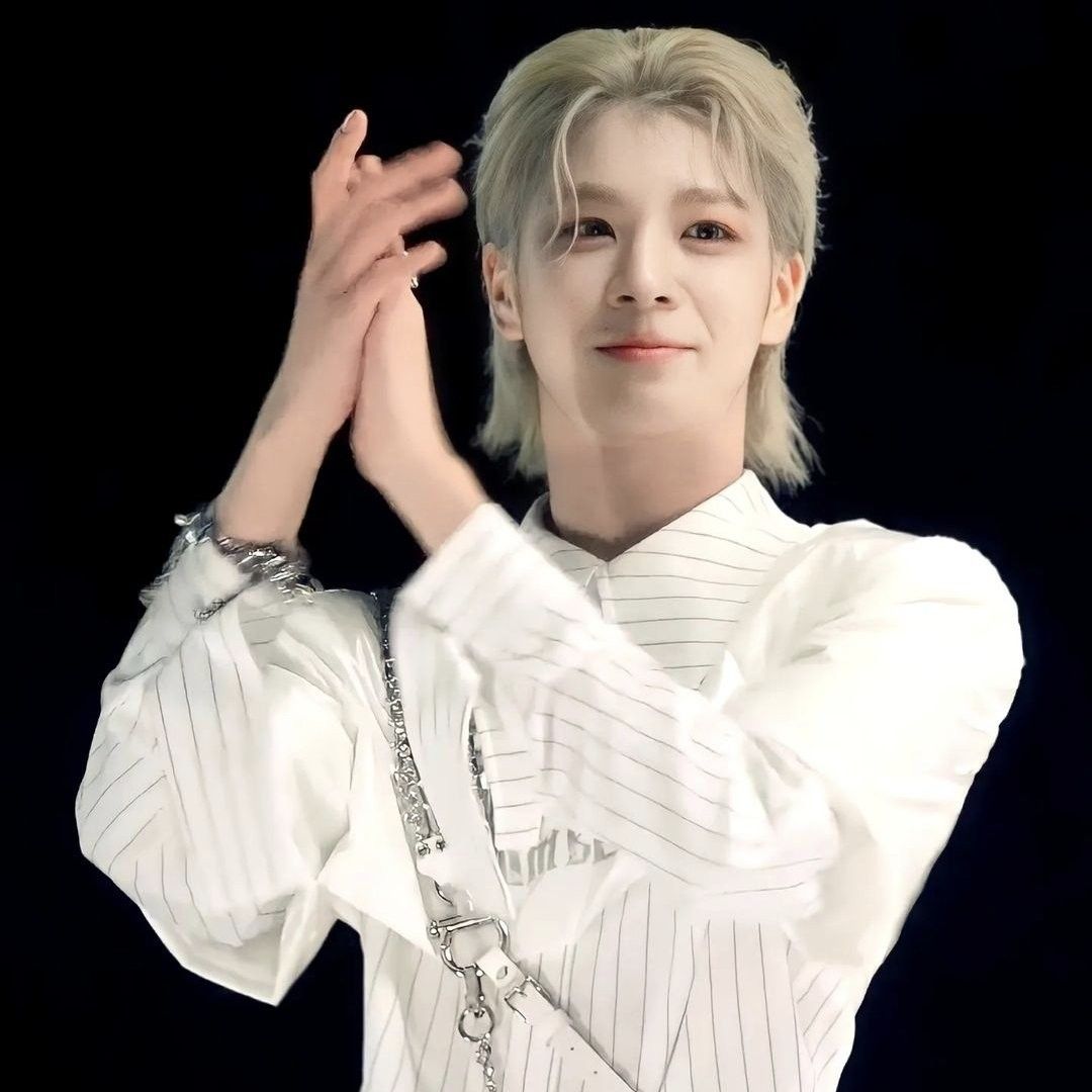 Foto terbaru dari Jeong Dongwon