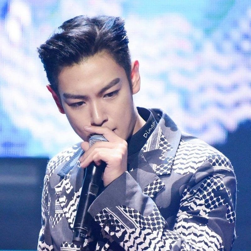 Behind-the-scenes cut of T.O.P