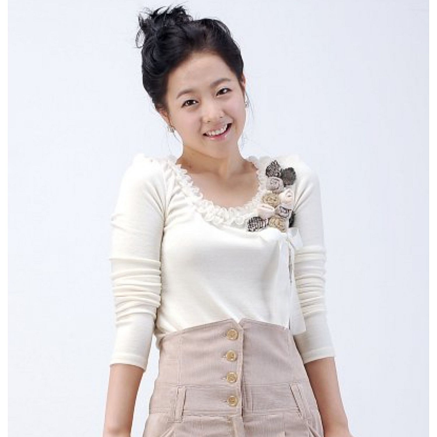 Behind-the-scenes cut of Park Boyoung