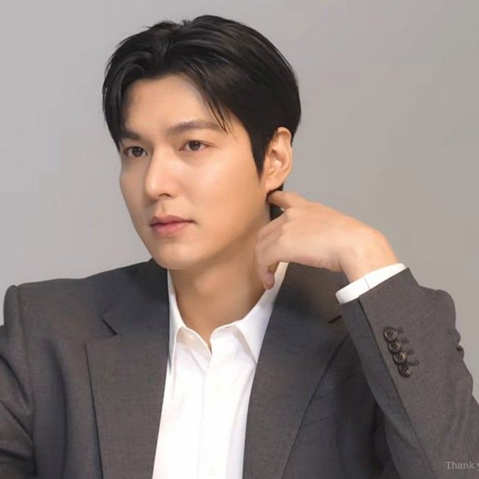 粉絲拍下的李敏鎬瞬間