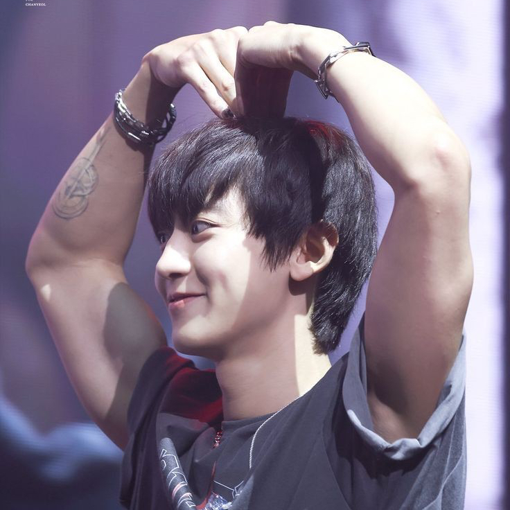 Latest photo of Chanyeol