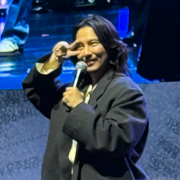 Behind-the-scenes cut of Kim Namgil