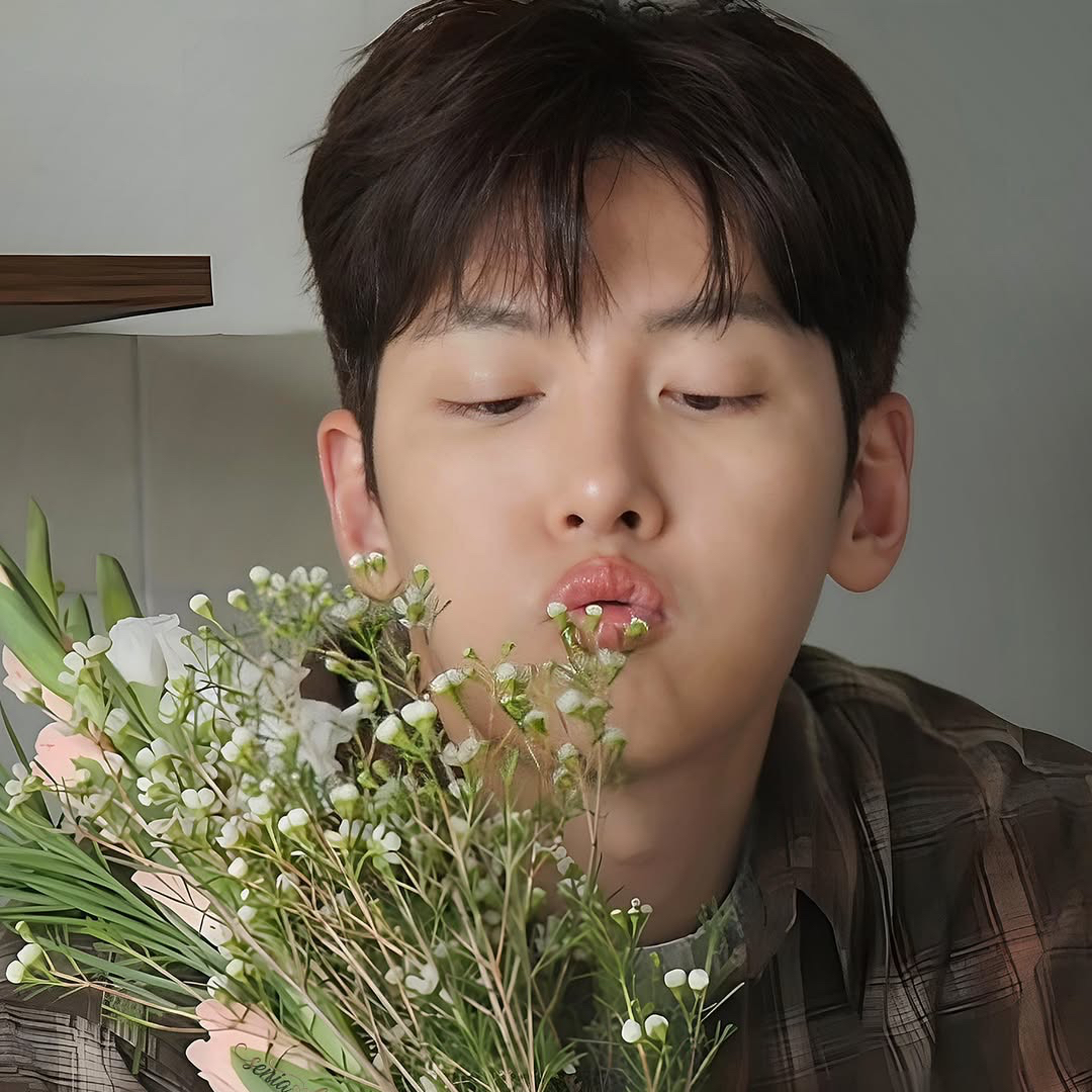 チ・チャンウクの最近の活動ショット