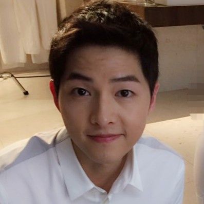 Latest photo of Song Joongki