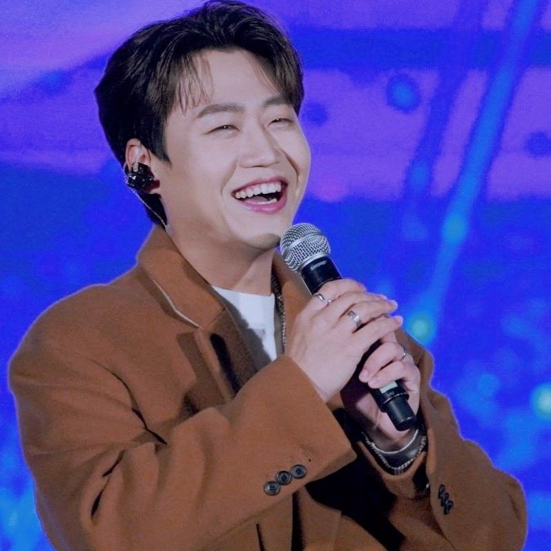 Recent activity shot of Min Soohyun