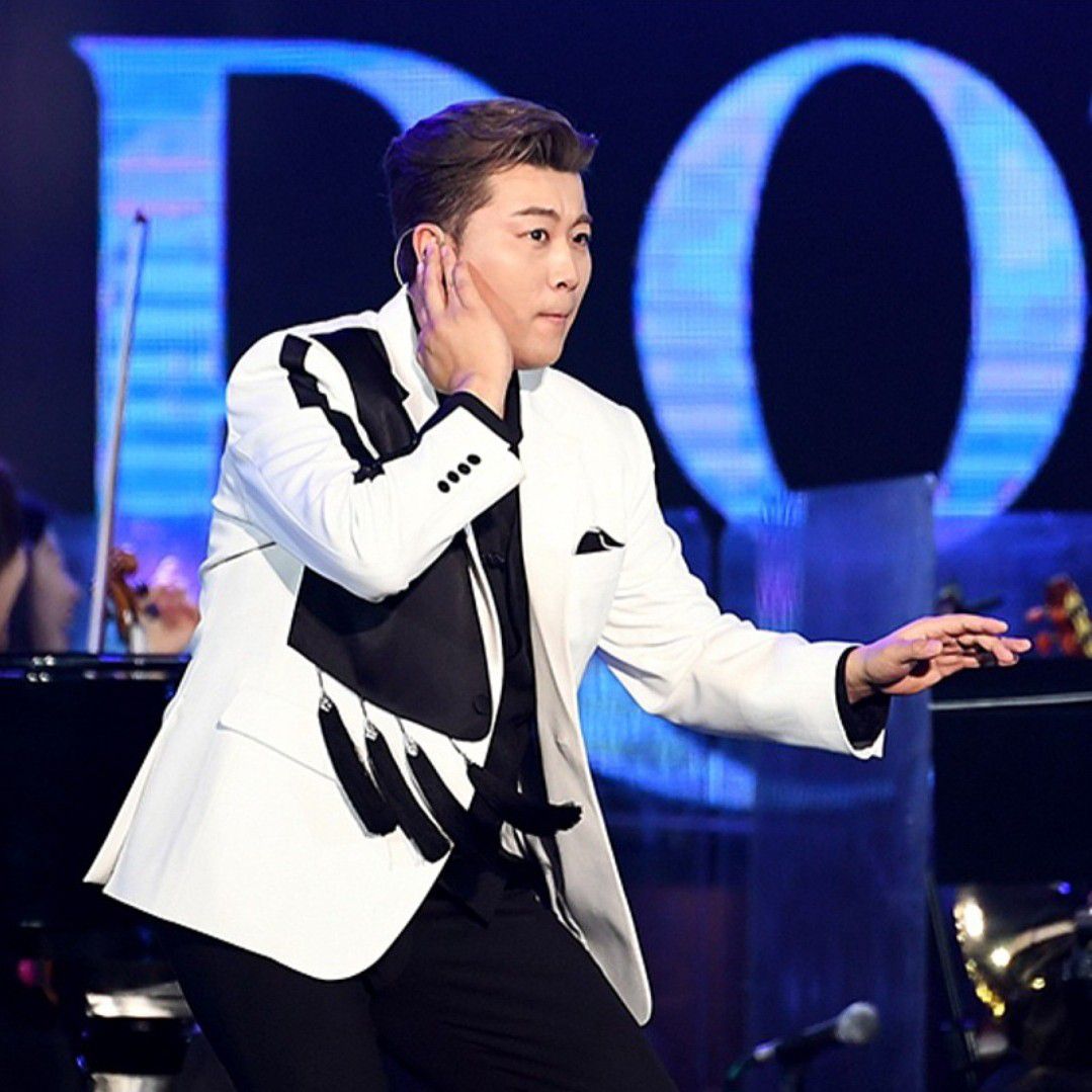Behind-the-scenes cut of Kim Hojoong
