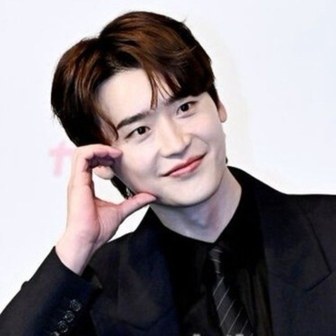 Behind-the-scenes cut of Lee Jongsuk
