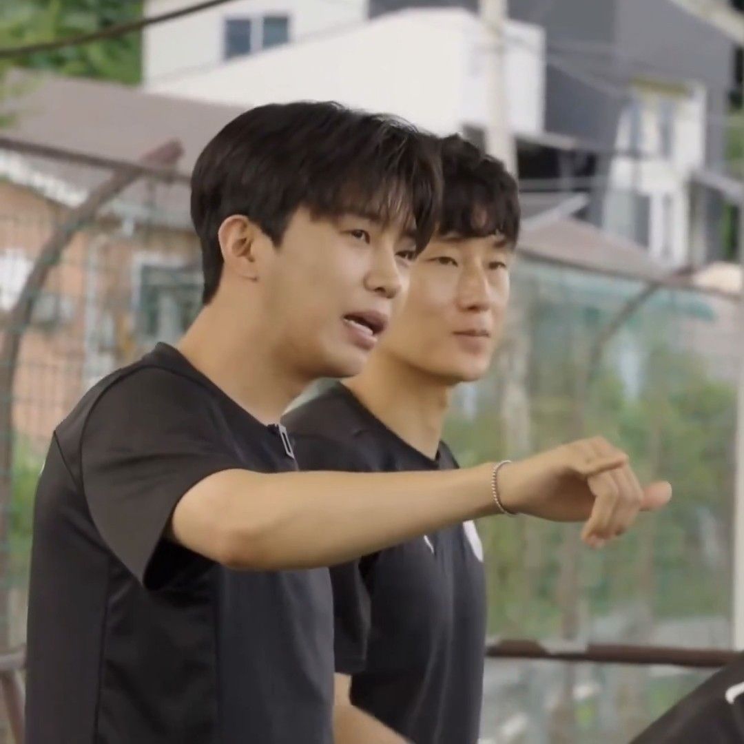 Behind-the-scenes cut of Lim Youngwoong