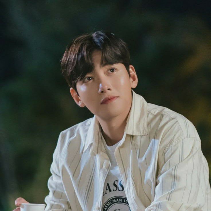 Behind-the-scenes cut of Ji Changwook