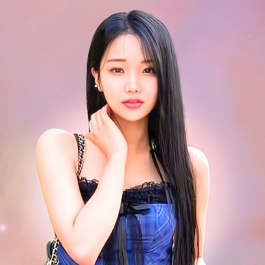 Behind-the-scenes cut of Kim Soyeon (2004)