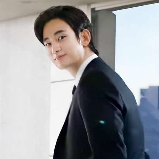 A moment captured by a fan of Kim Soohyun