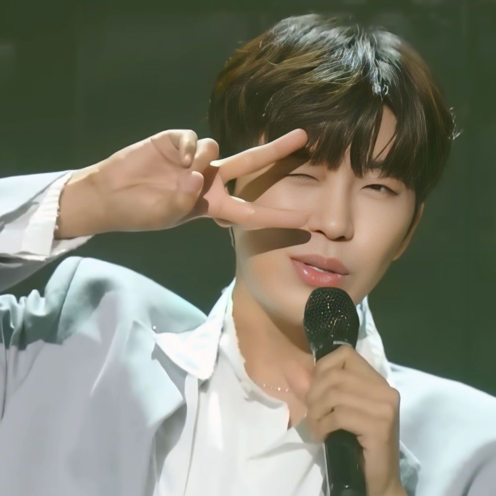 임영웅 최근 활동샷