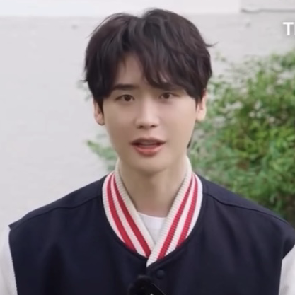 Behind-the-scenes cut of Lee Jongsuk