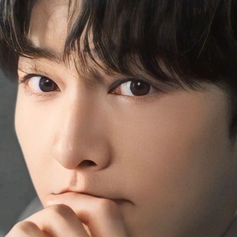 Foto terbaru dari Song Joongki