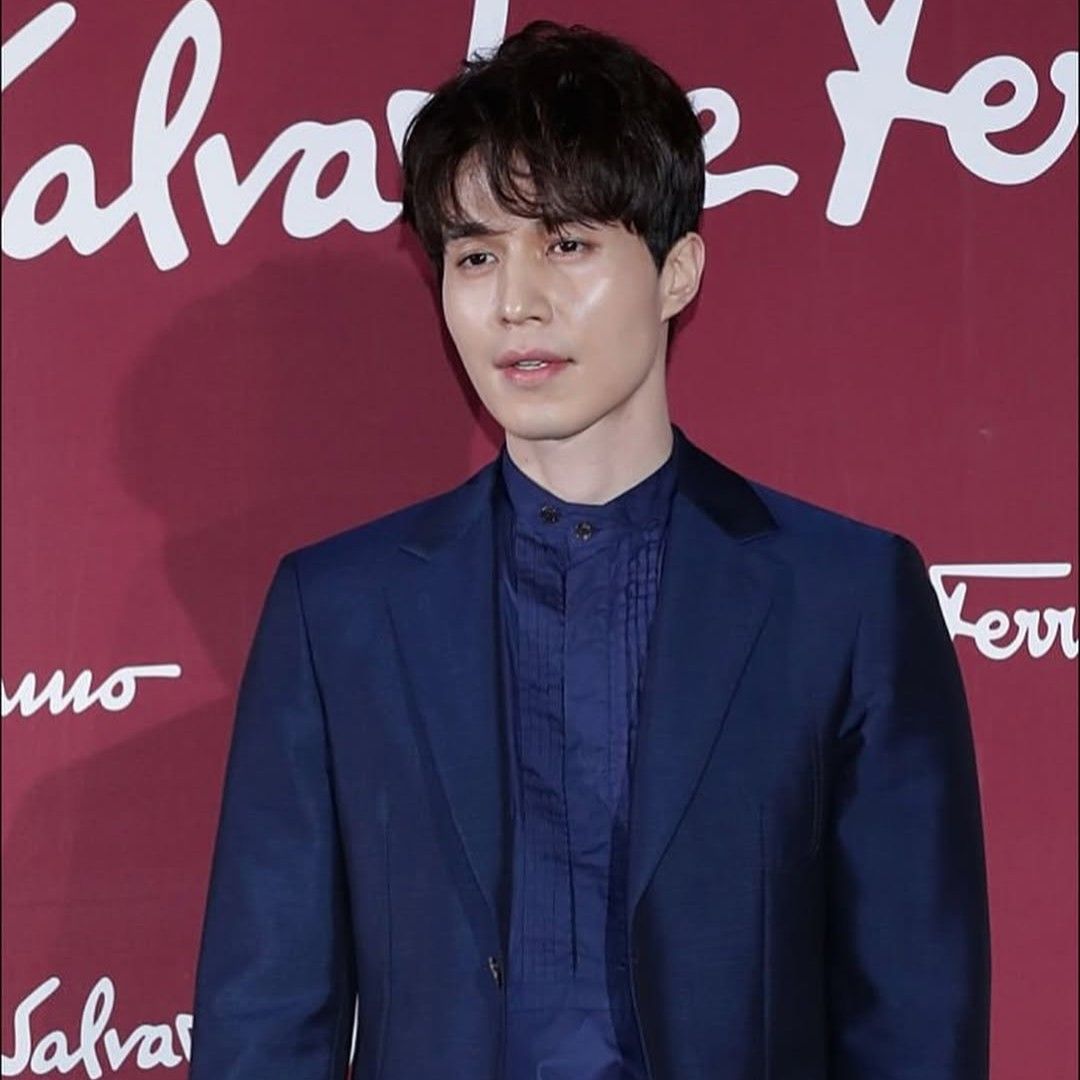 Behind-the-scenes cut of Lee Dongwook