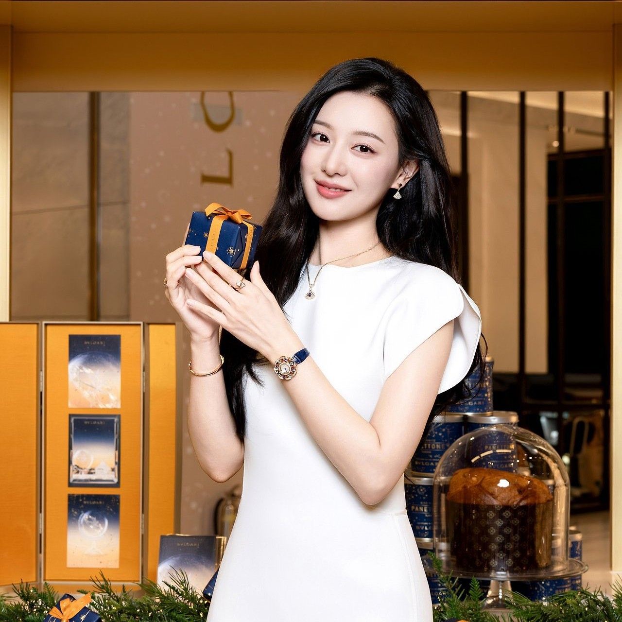 Behind-the-scenes cut of Kim Jiwon