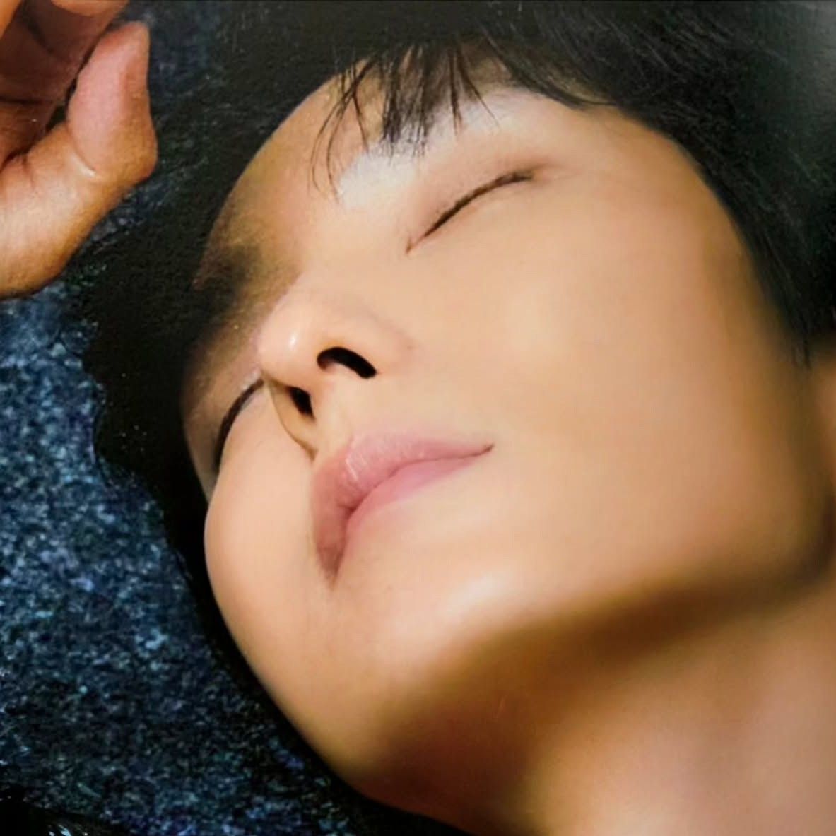 A moment captured by a fan of Lee Joongi