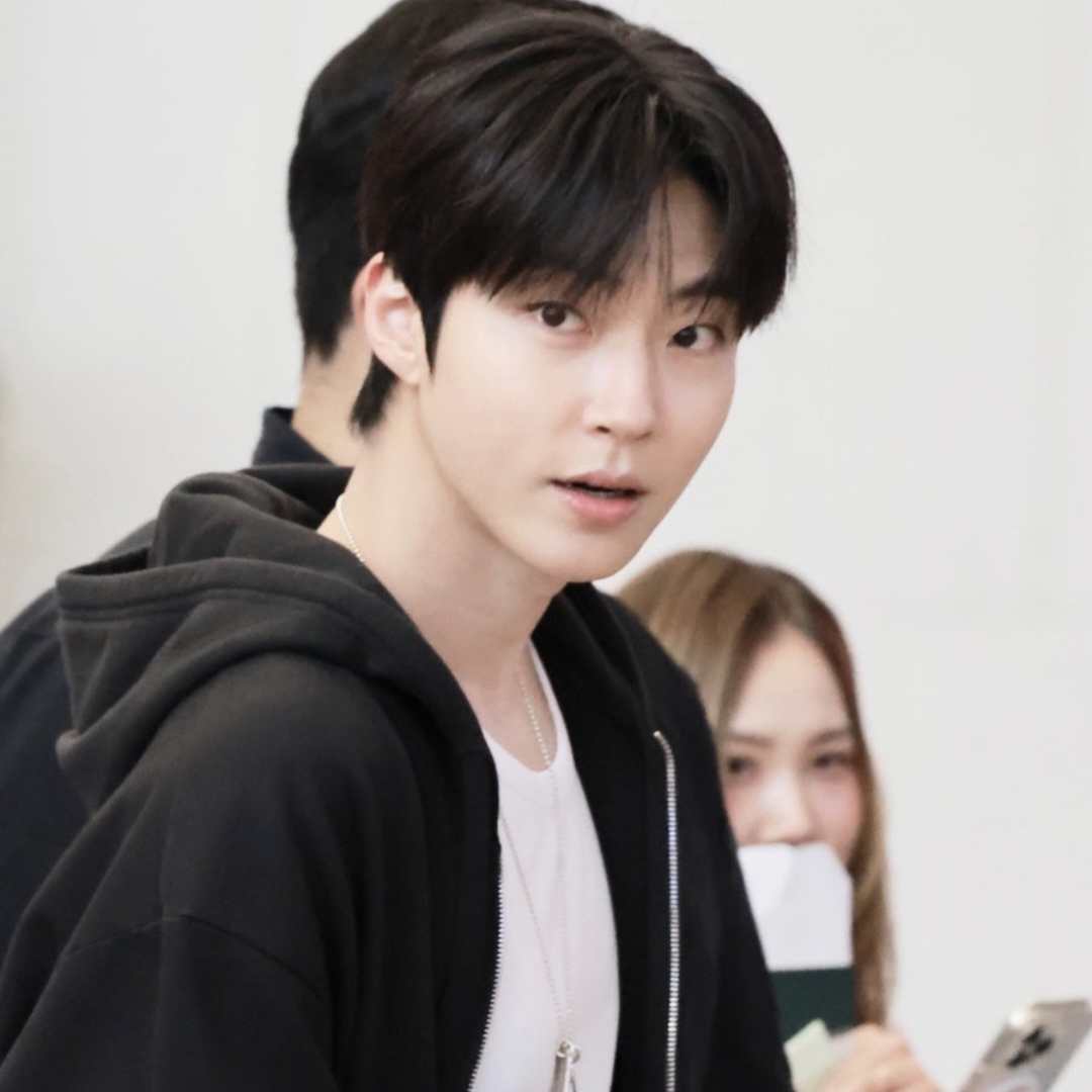 Recent activity shot of Hwang Inyoup