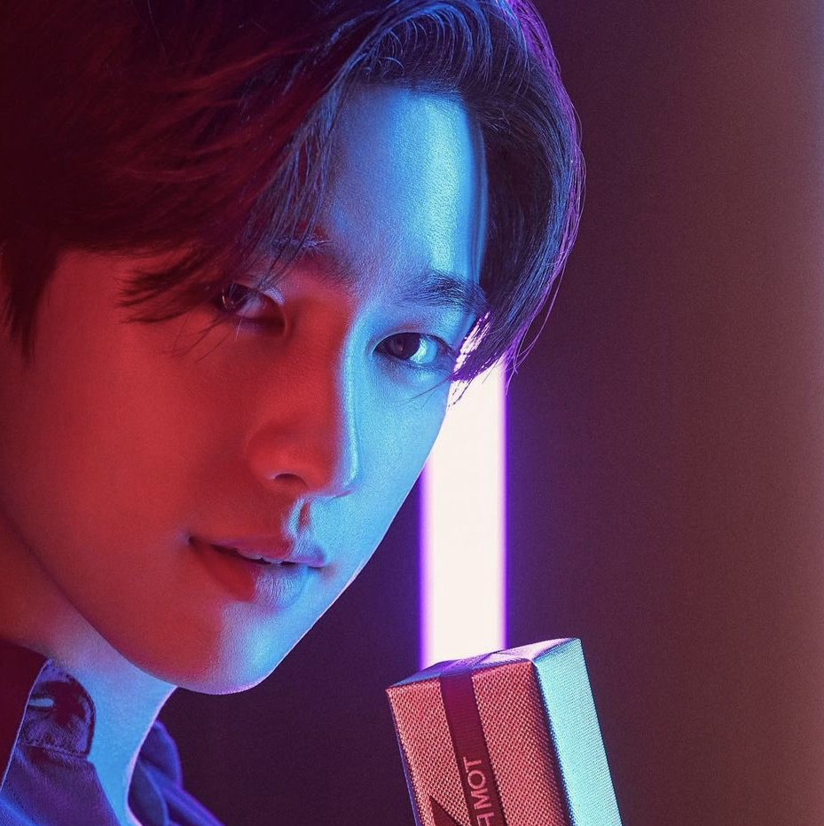 Recent activity shot of Park Jinyoung