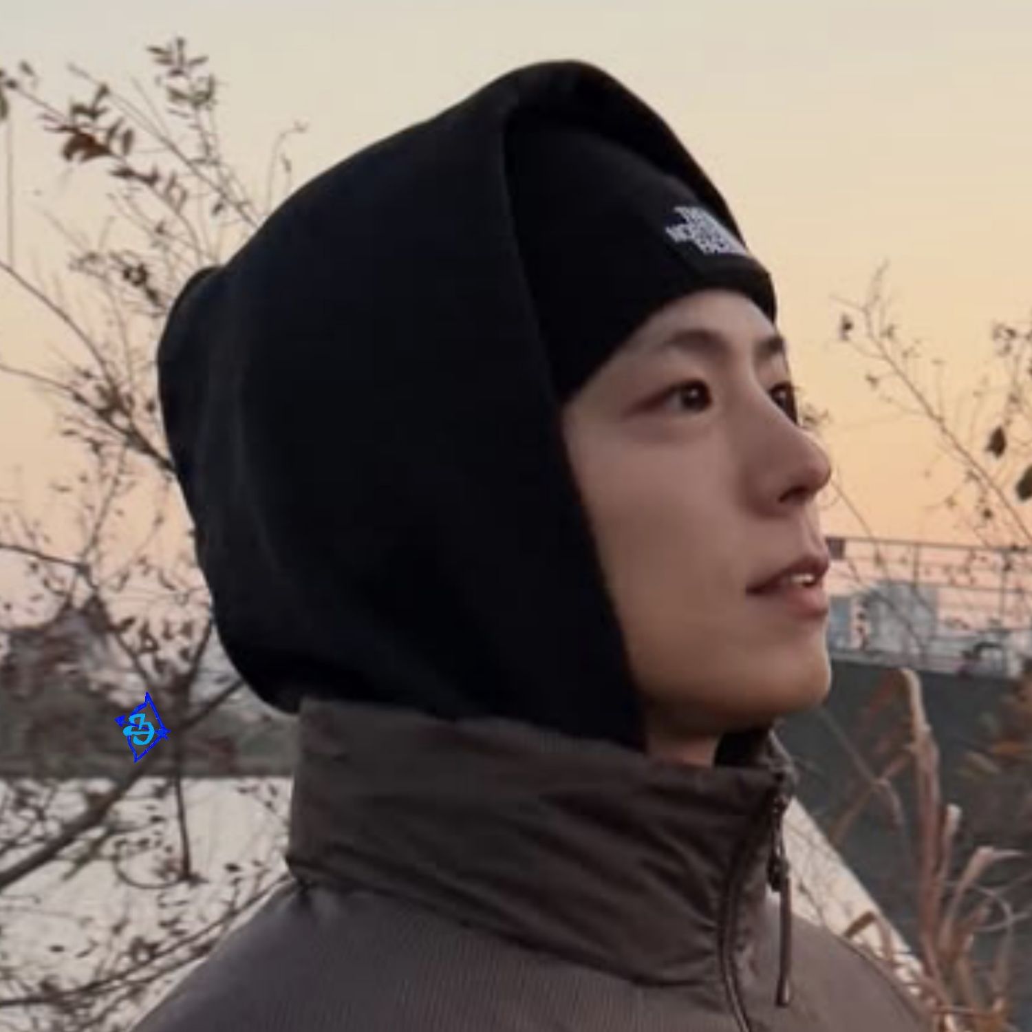 Behind-the-scenes cut of Park Bogum