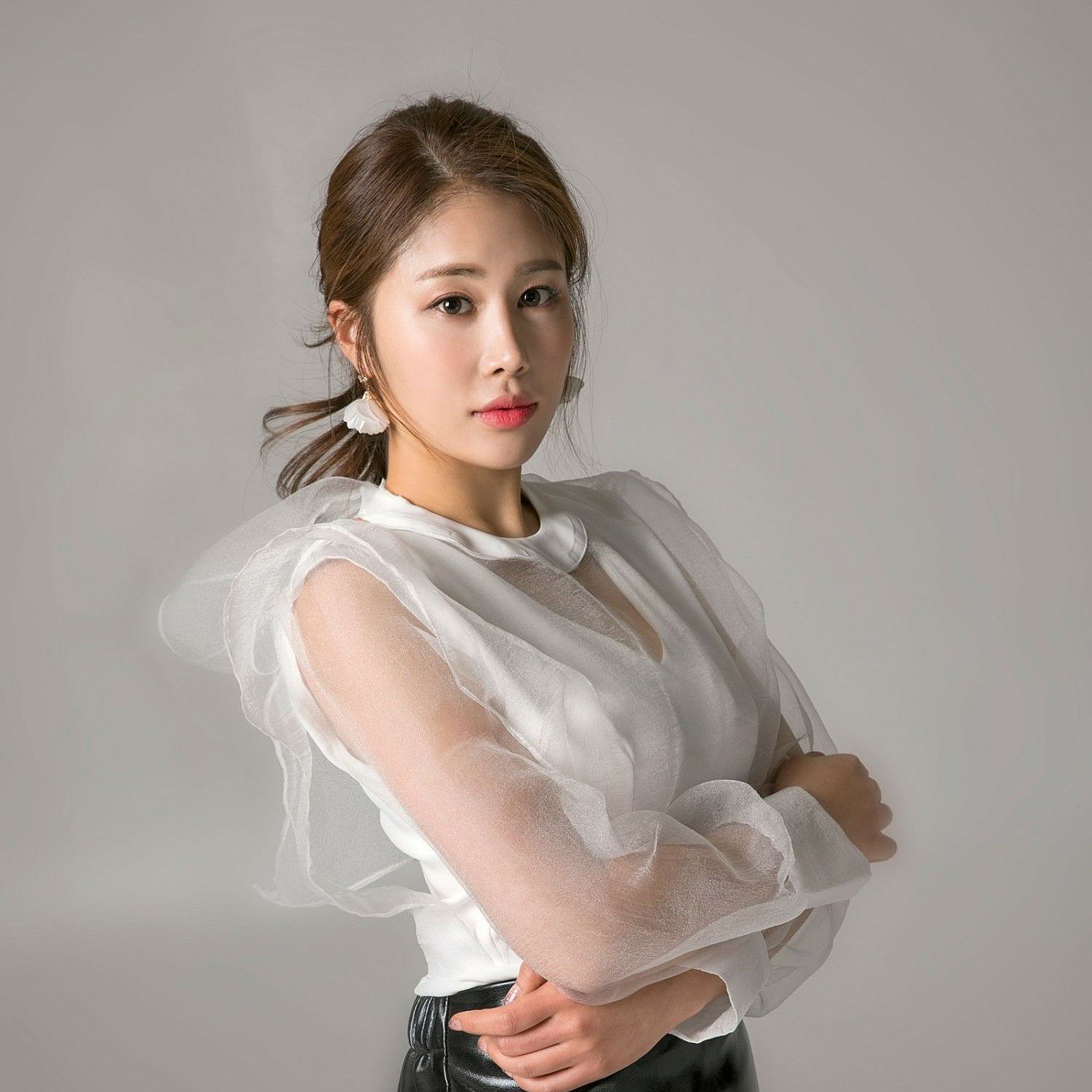 Latest photo of Kim Soyou