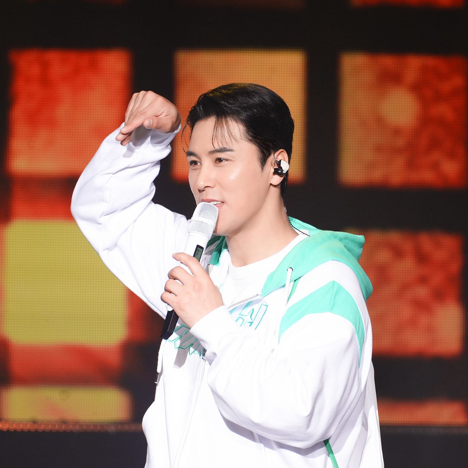 Recent activity shot of Jang Minho