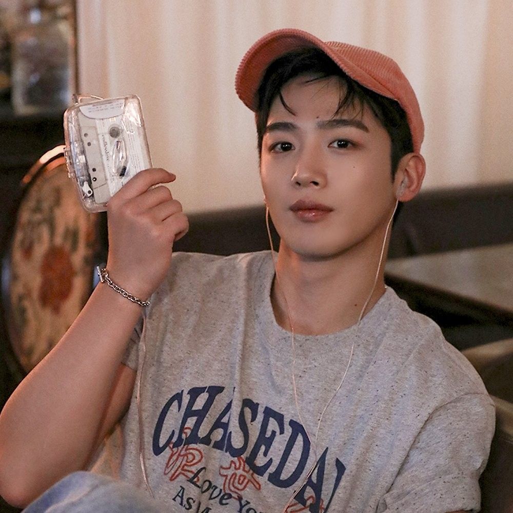 Latest photo of Kim Yohan