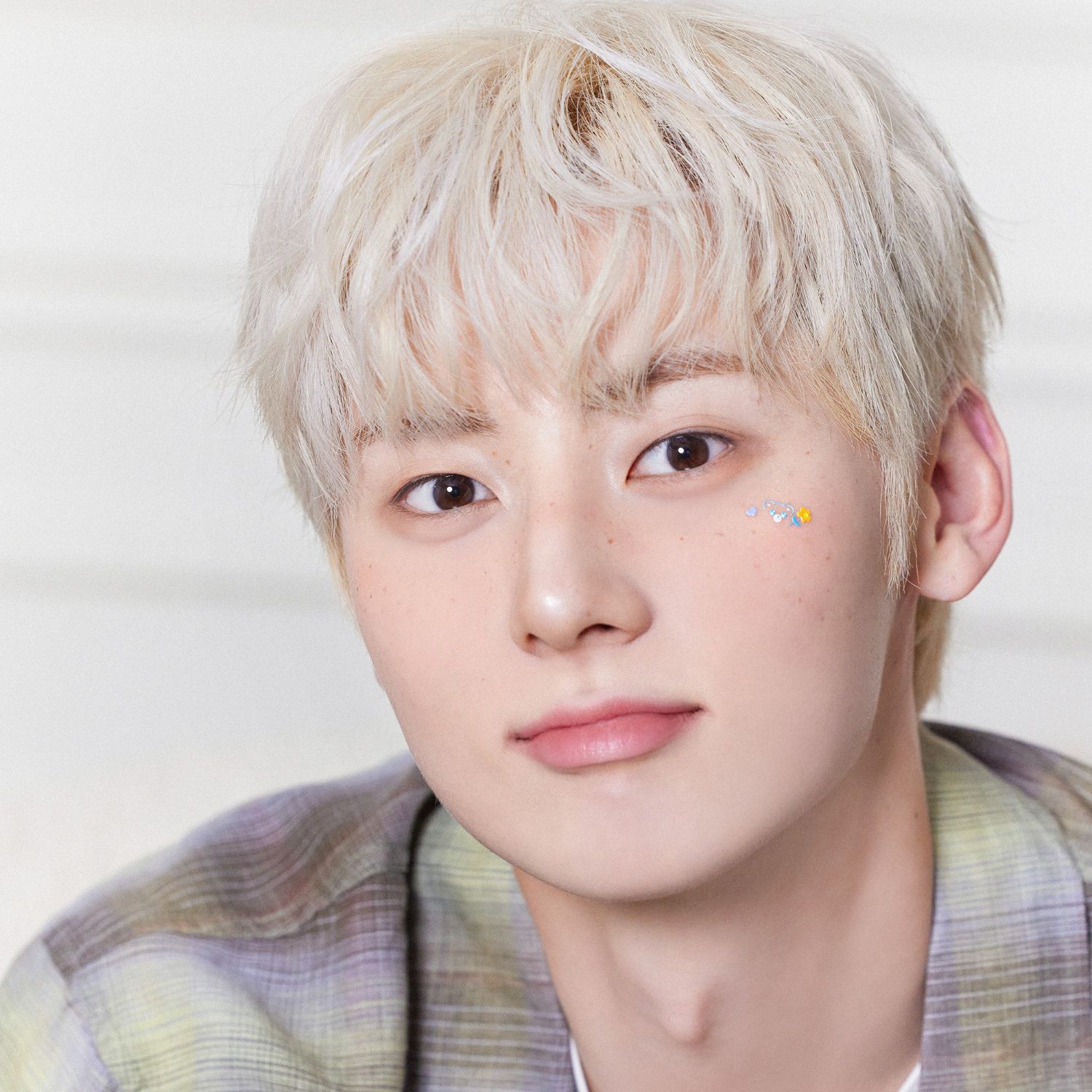Recent activity shot of Hwang Minhyun