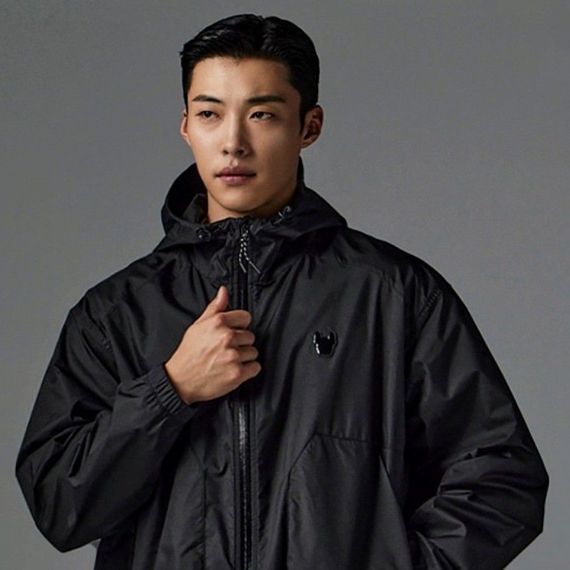 A moment captured by a fan of Woo Dohwan