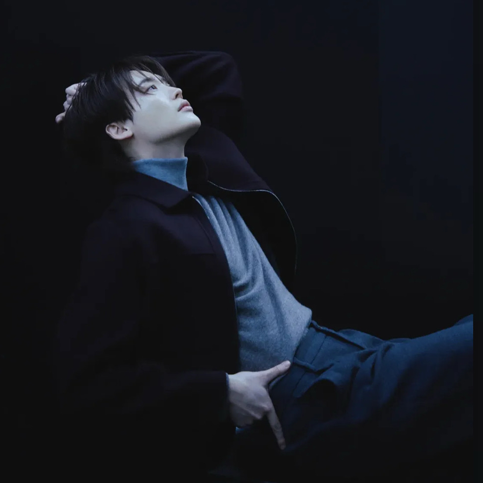 A moment captured by a fan of Lee Jongsuk