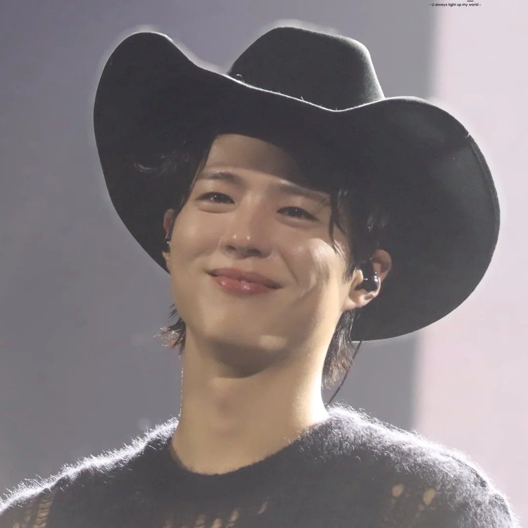 Latest photo of Park Bogum