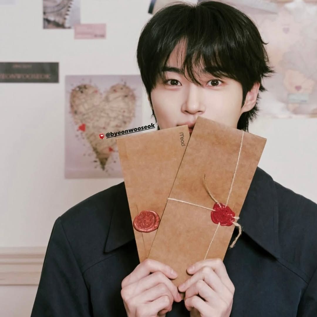 A moment captured by a fan of Byeon Wooseok